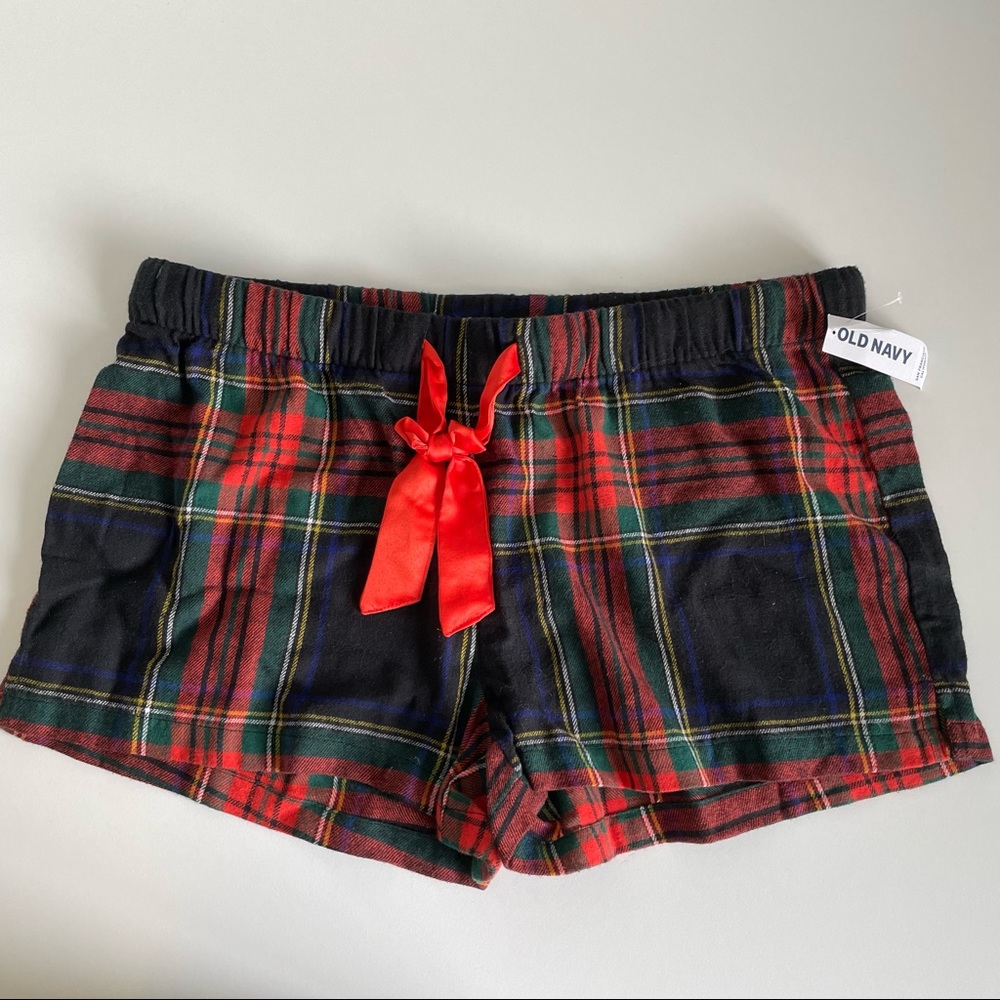 Old Navy Women’s Red Plaid Christmas Pajamas PJ’s Shorts Boxers